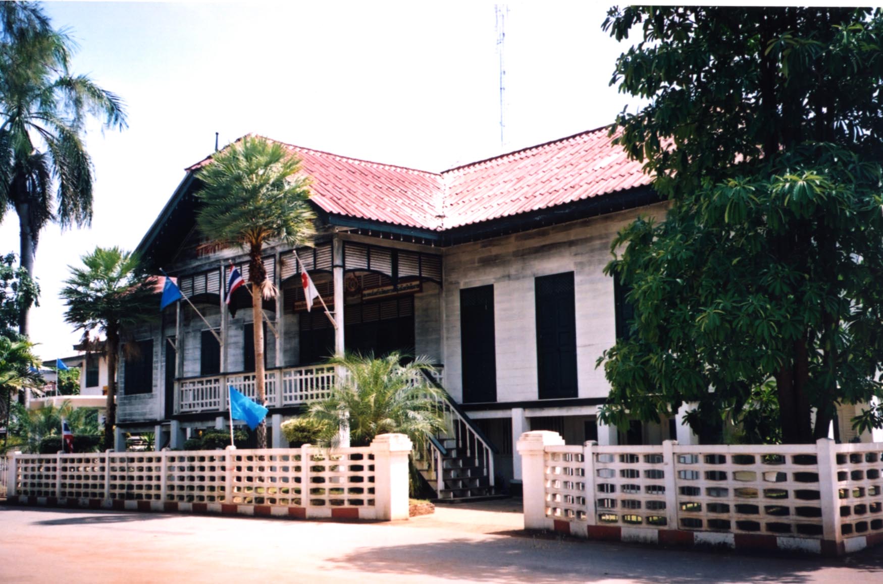 d001.jpg