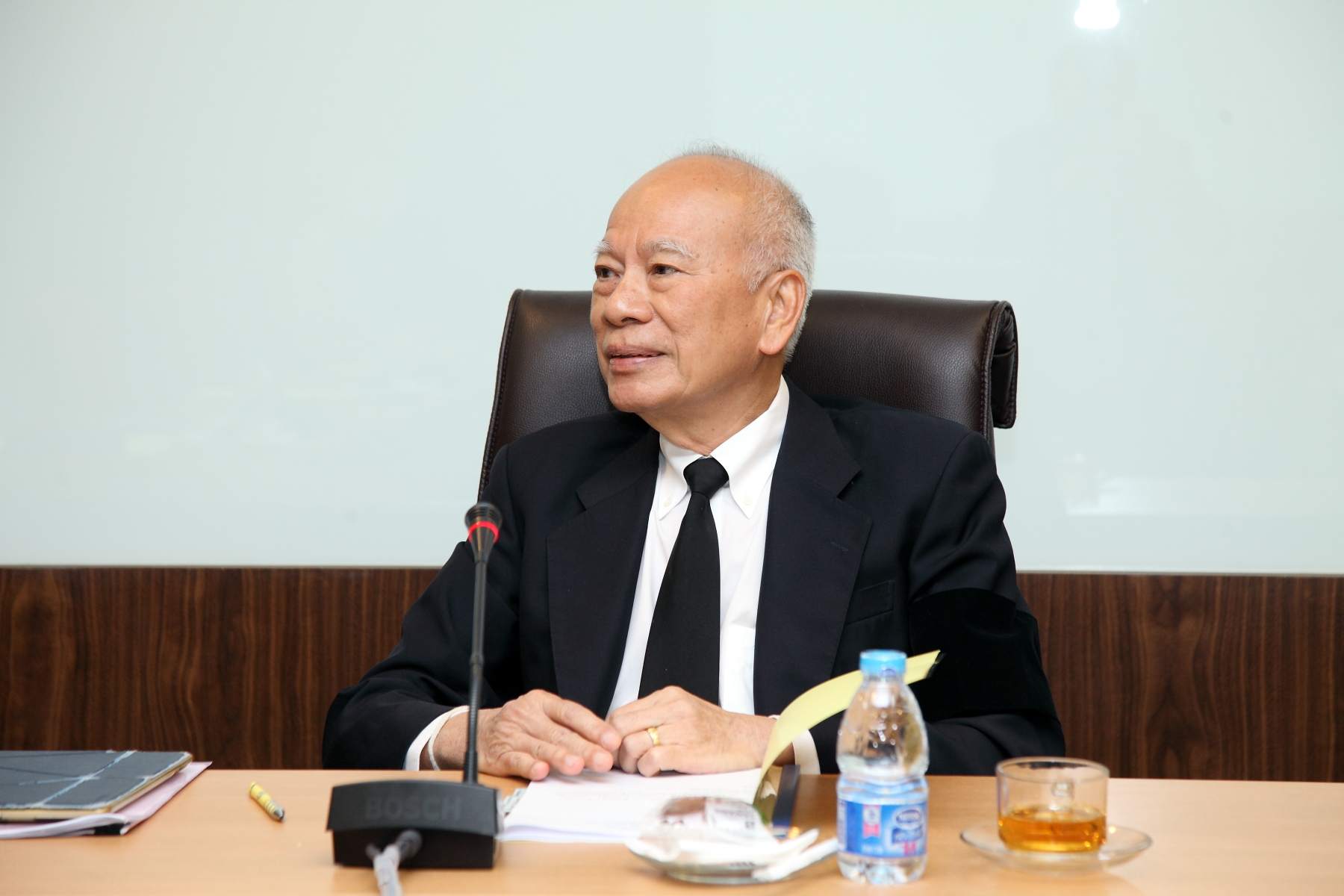 L-01.JPG