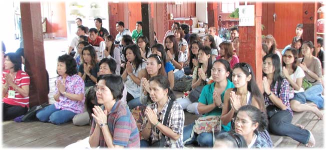 แวะทำบุญ ณ วัดไทยสามัคคี
