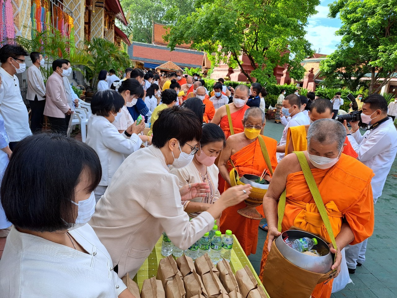 วันฉลองพระชนมายุ 8 รอบ สมเด็จพระอริยวง_2.jpg