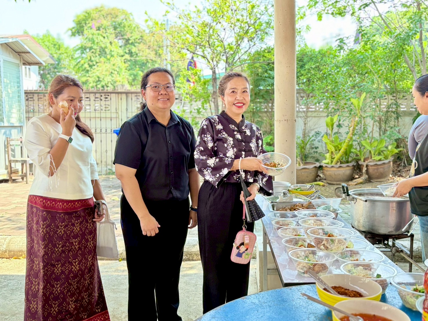 LINE_ALBUM_สานใจไทย สู่ใจใต้ รุ่นที่ 46_260409_64.jpg