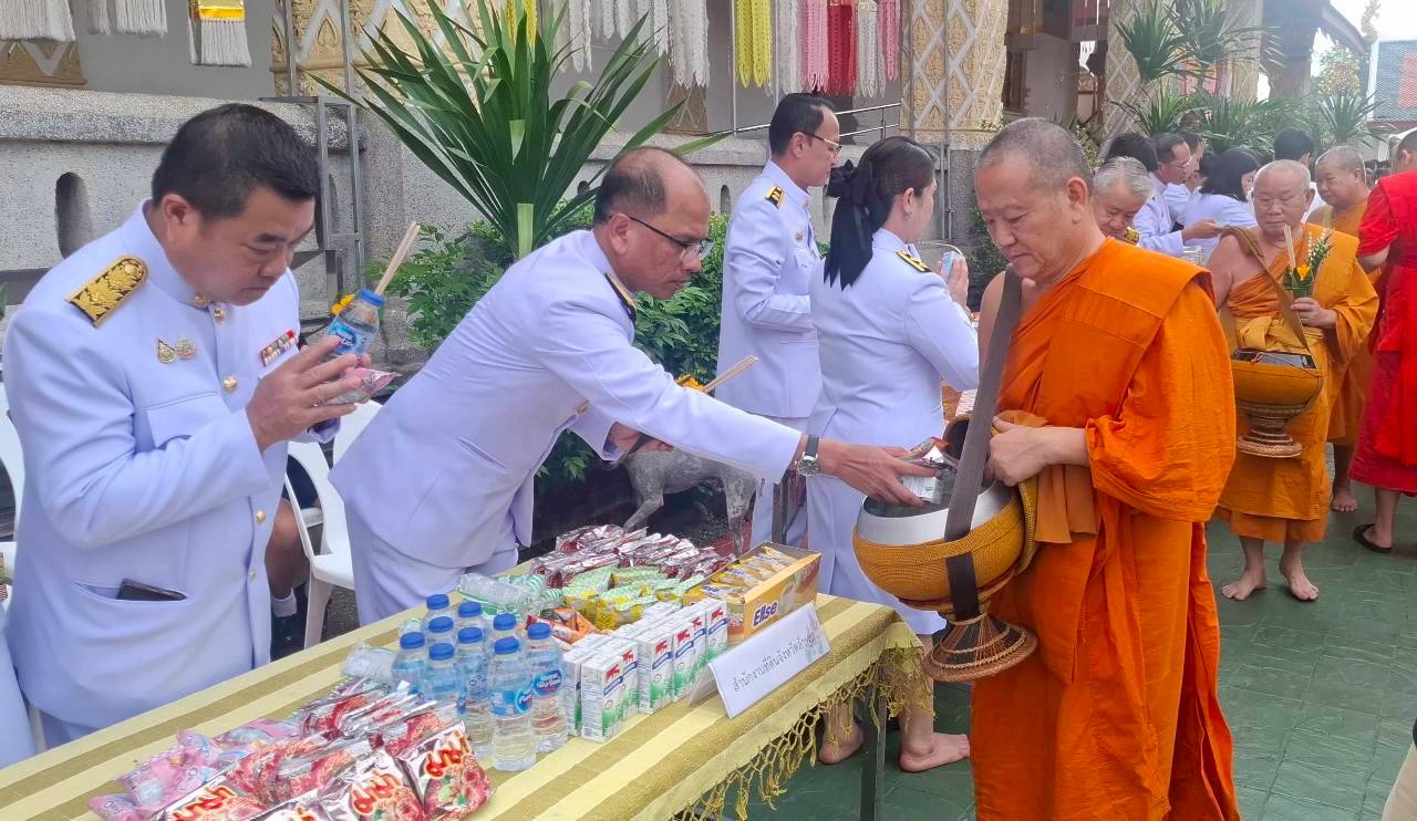 LINE_ALBUM_พิธีสัตมวาร(7วัน)พระองค์ภา_260617_7.jpg