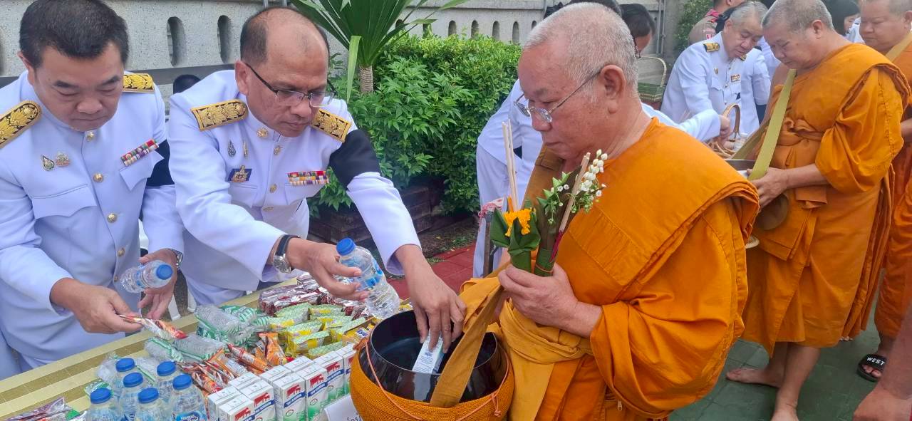 LINE_ALBUM_พิธีสัตมวาร(7วัน)พระองค์ภา_260617_11.jpg
