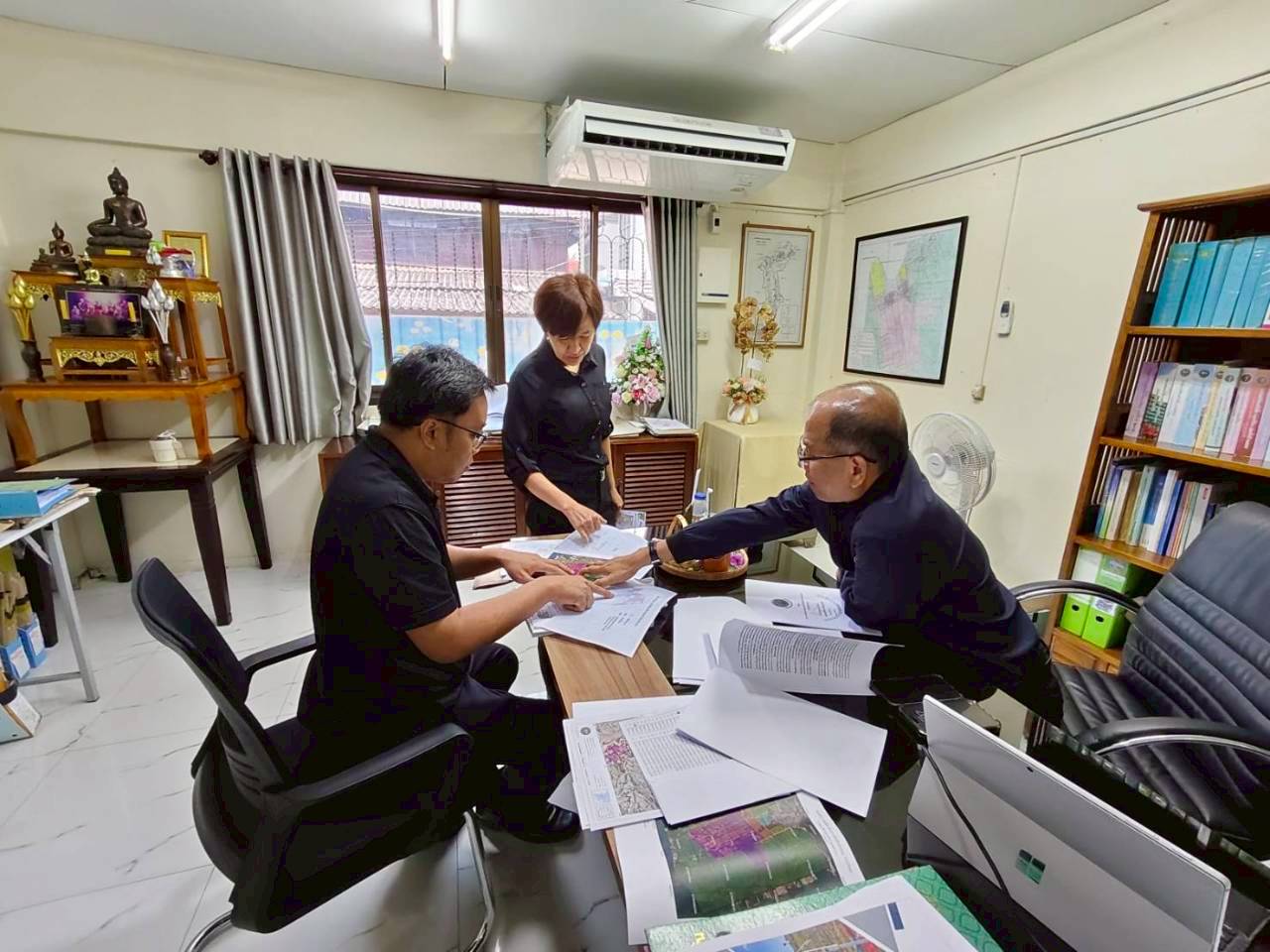 LINE_ALBUM_ตรวจราชการรอบ2 สาขาลี้ สาขาบ้านโฮ่ง_260709_17.jpg