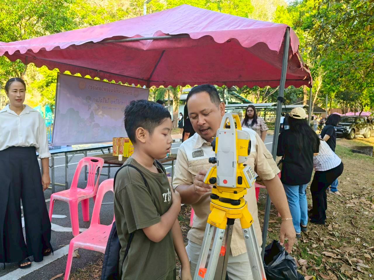 LINE_ALBUM_งานวันเด็ก 2569_260128_4.jpg