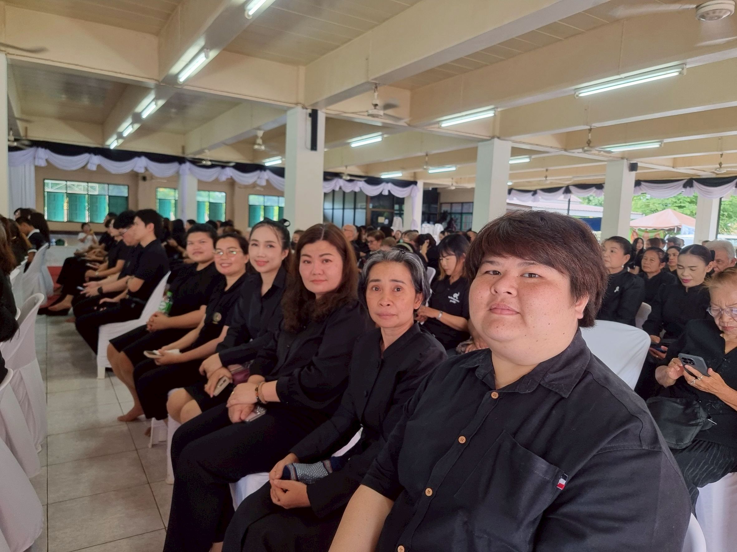 LINE_ALBUM_ร่วมพิธี บำเพ็ญกุศลสวดพระอภิธรรมวัดป_260622_35.jpg