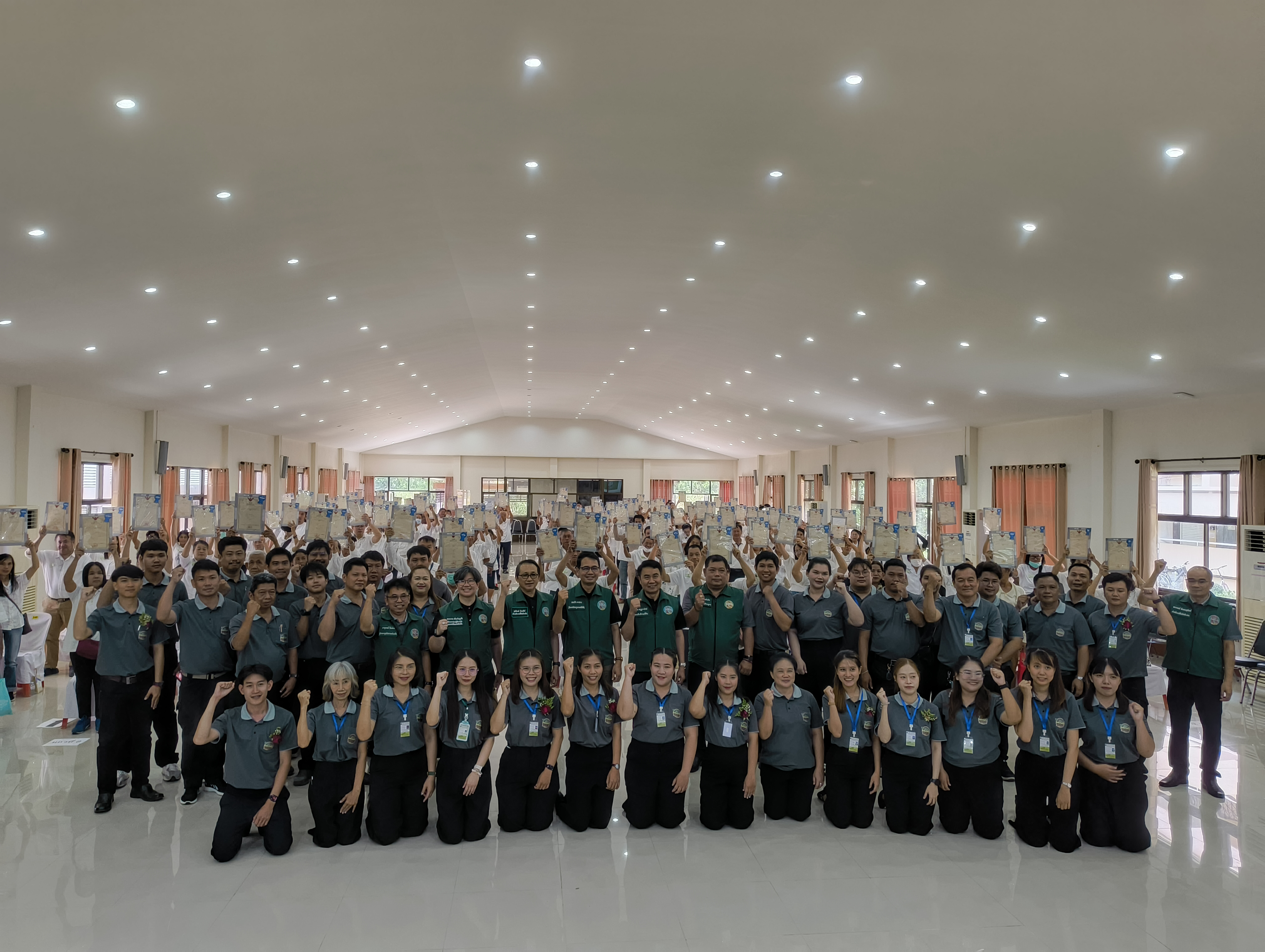 LINE_ALBUM_มอบโฉนดเทิง 220569_260525_8.jpg
