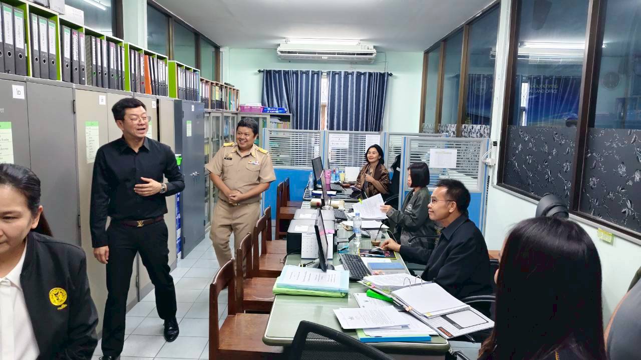 LINE_ALBUM_ตรวจราชการ สนง.ที่ดินจังหวัดมุกดาหาร (รอบ 2)_260304_37.jpg